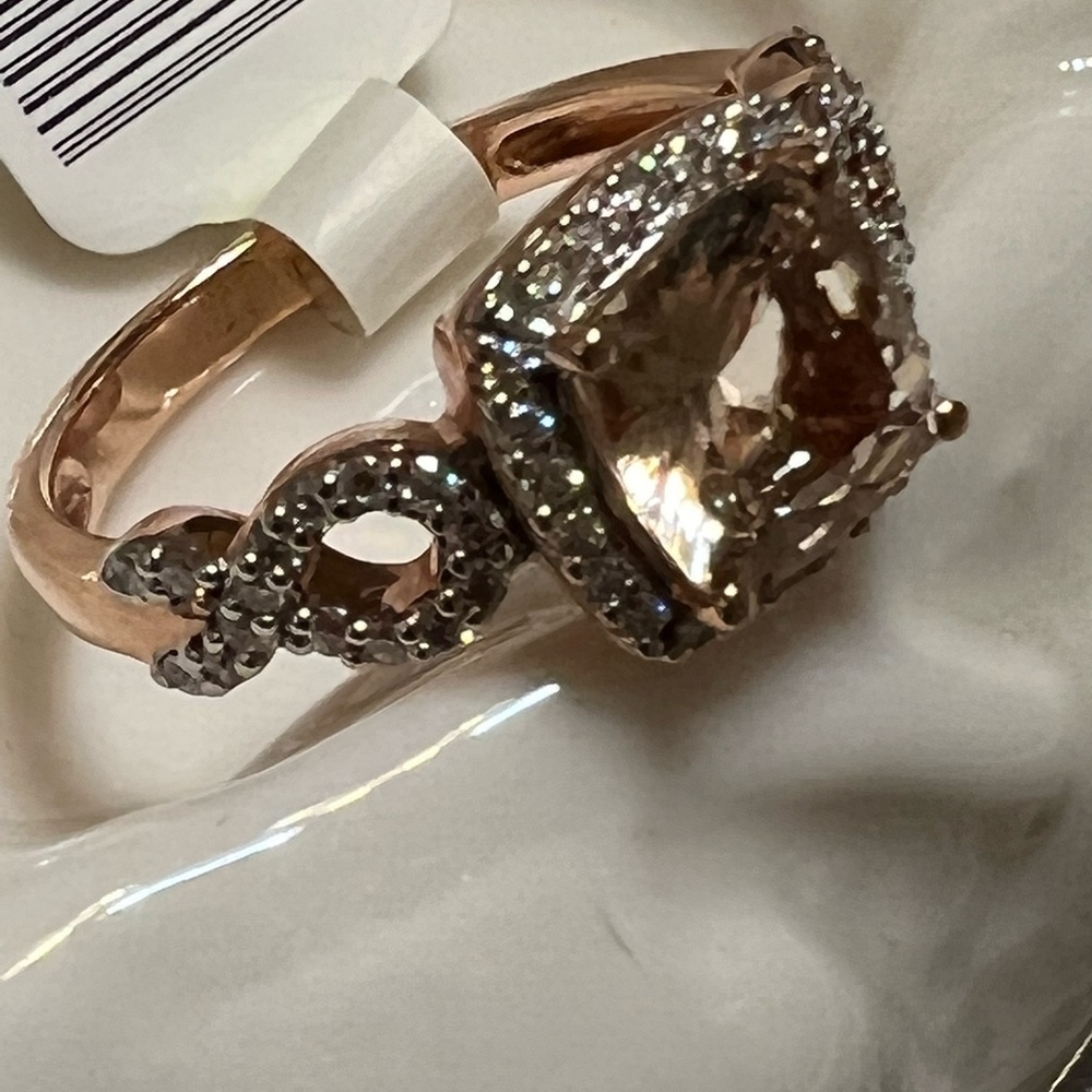 14 kt rose gold morganite & diamond ring new, size 7
